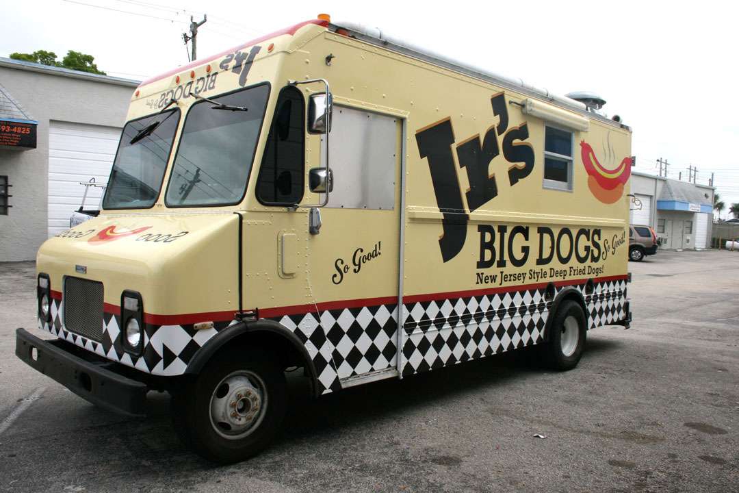 Jr´s Big Dogs