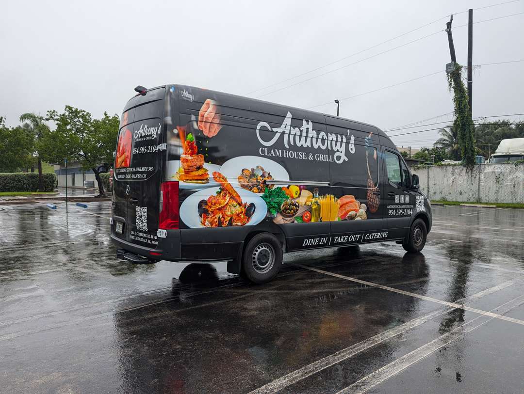 Anthony`s Clam House & Grill