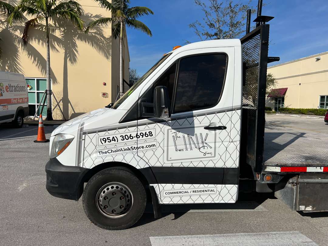 The Chain Link Store