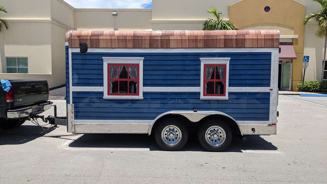 Private Little House Design